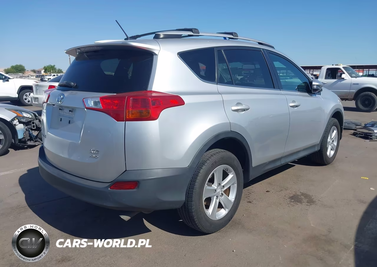 2014 Toyota Rav4 Xle VIN:2T3RFREV0EW144228 - 4