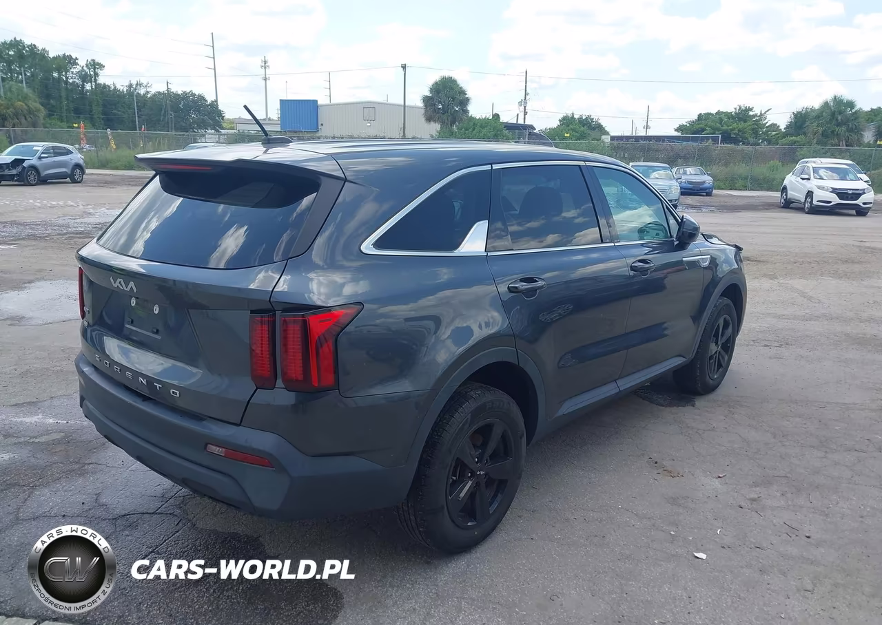 2022 Kia Sorento Lx VIN:5XYRGDLC2NG100909 - 4