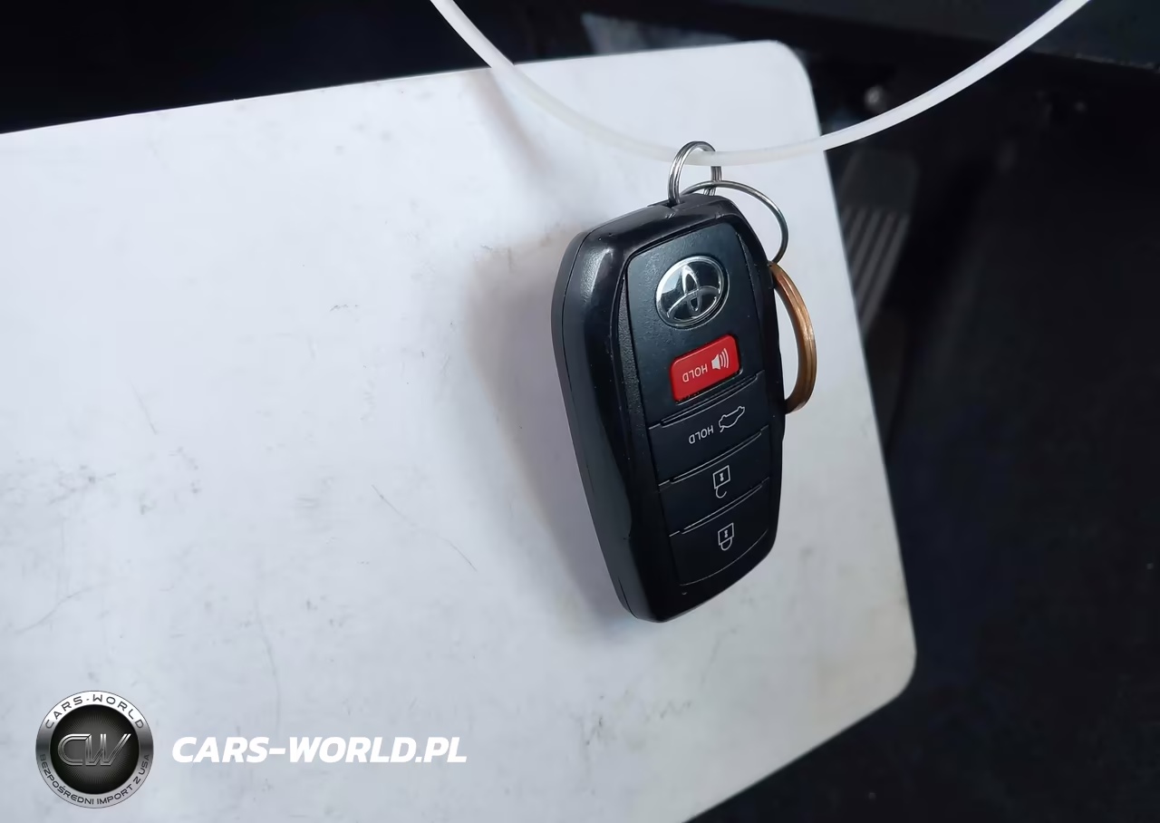 2026 Toyota Camry Le VIN:4T1DAACK1TU268713 - 11