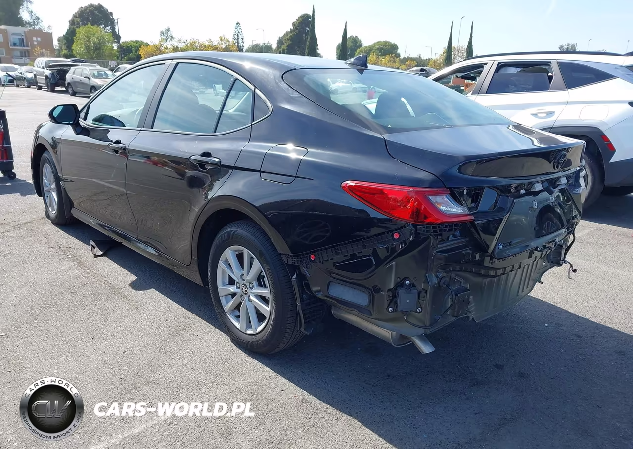 2026 Toyota Camry Le VIN:4T1DAACK1TU268713 - 3