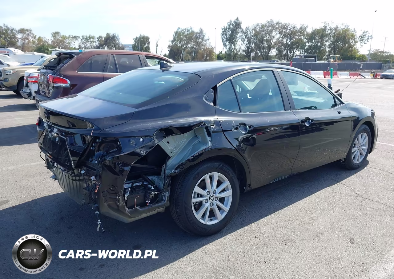 2026 Toyota Camry Le VIN:4T1DAACK1TU268713 - 4