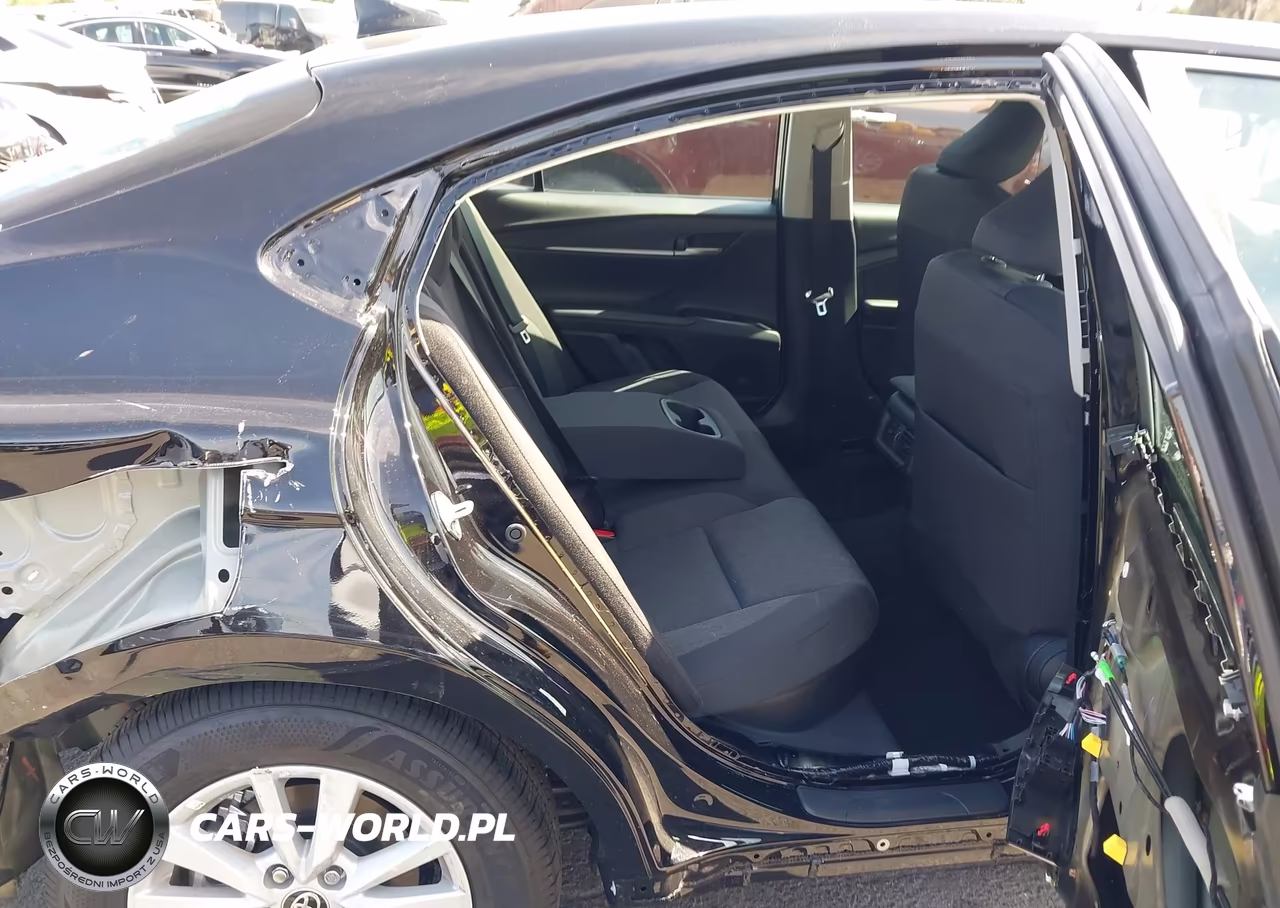 2026 Toyota Camry Le VIN:4T1DAACK1TU268713 - 8