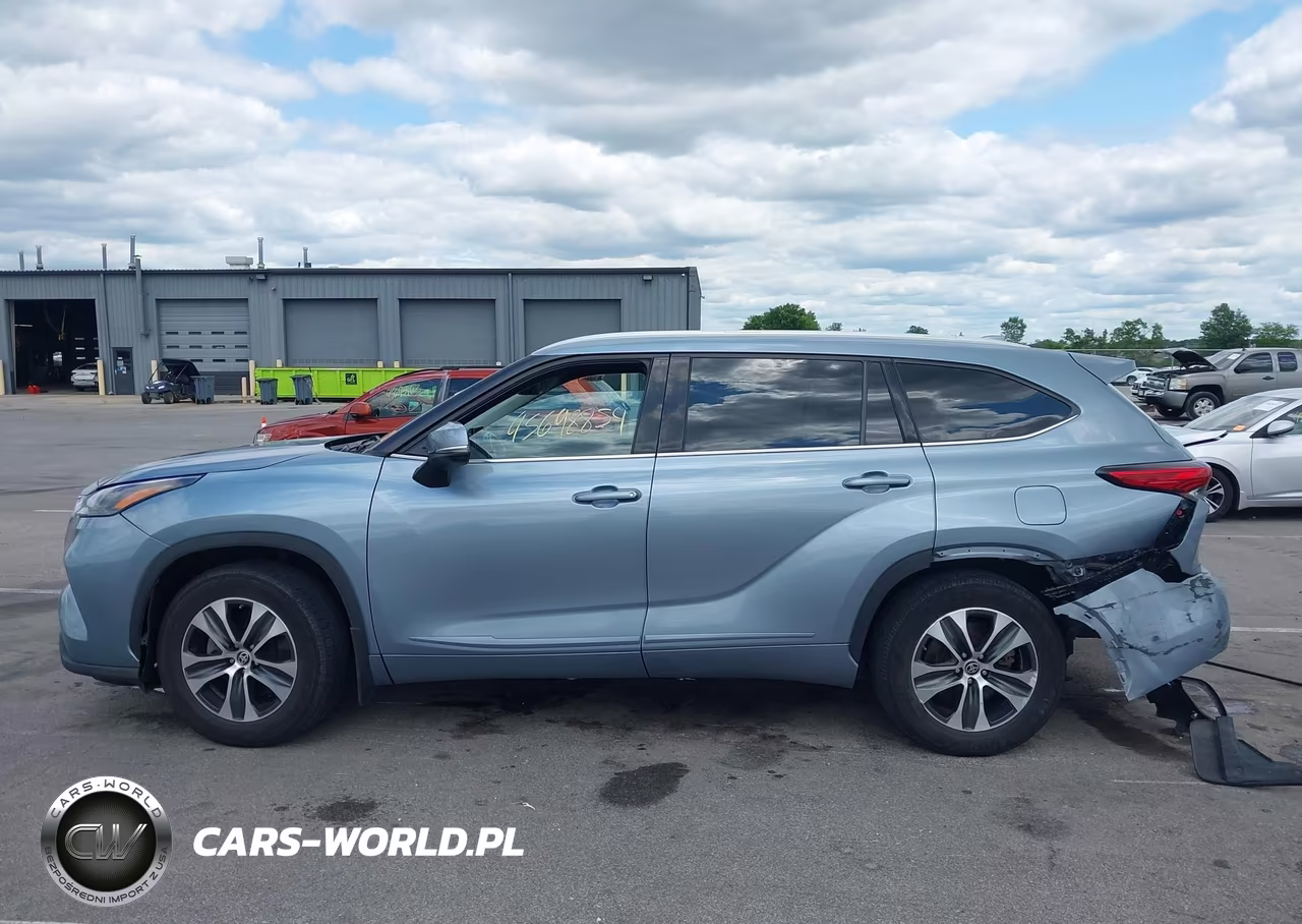 2022 Toyota Highlander Xle VIN:5TDHZRBH0NS185171 - 14