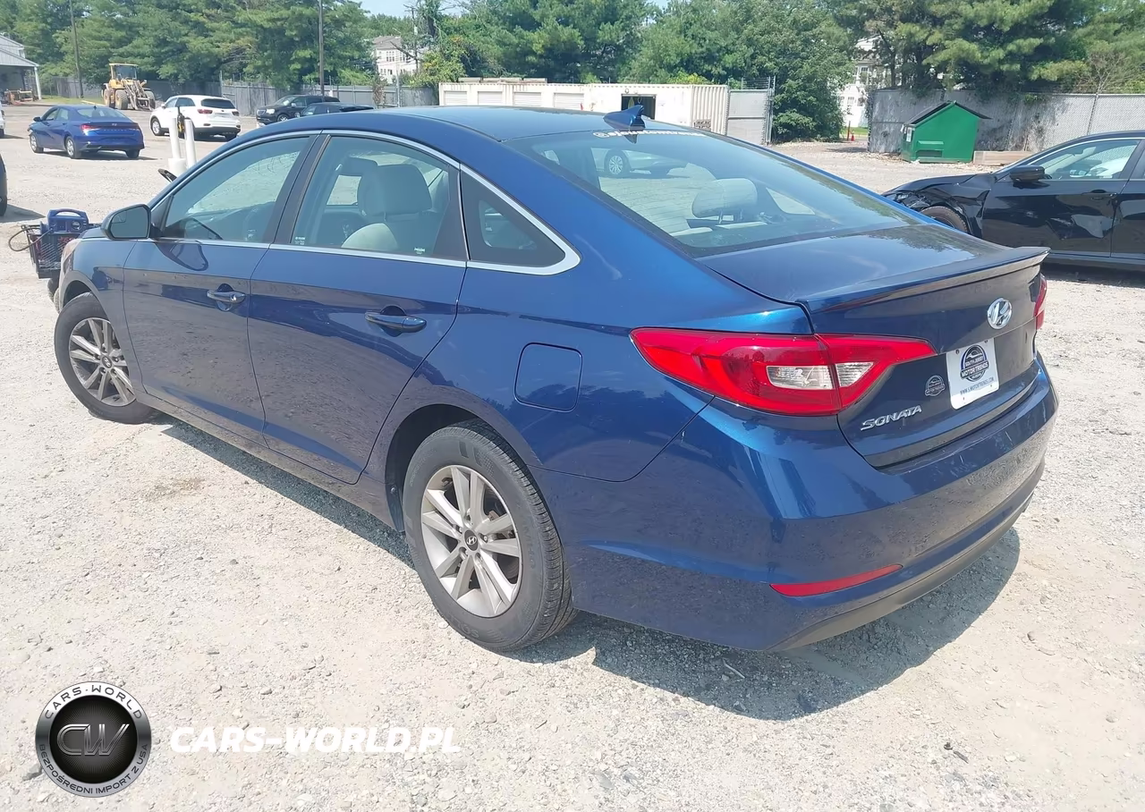 2015 Hyundai Sonata Se VIN:5NPE24AF0FH220857 - 3
