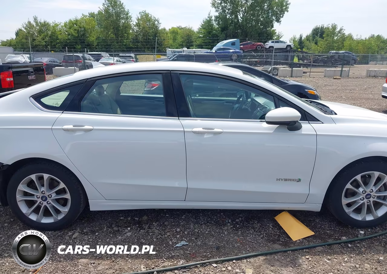 2019 Ford Fusion Hybrid Se VIN:3FA6P0LU4KR124446 - 14