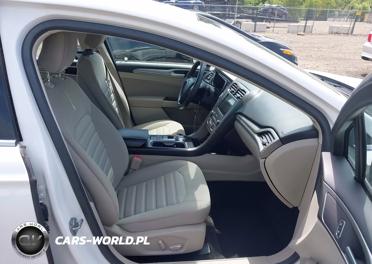 2019 Ford Fusion Hybrid Se VIN:3FA6P0LU4KR124446 - 5