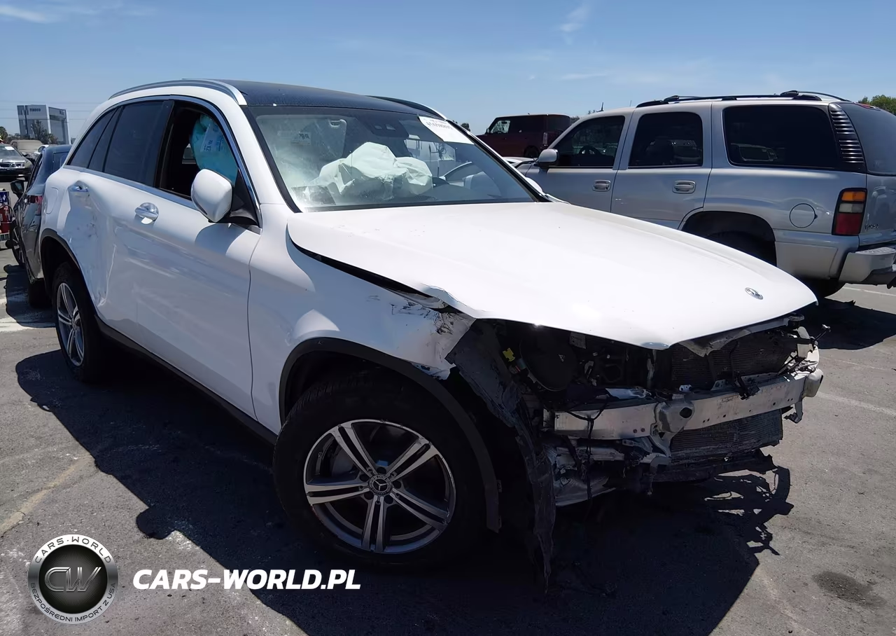 2022 Mercedes-Benz Glc 300 4Matic Suv – zdjęcie 1 z 15
