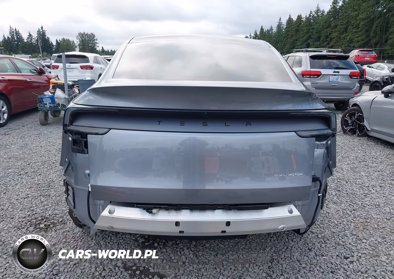 2026 Tesla Model Y All-Wheel Drive-Long Range Launch Series-Premium All-Wheel Drive VIN:7SAYGDEE5TF454781 - 17