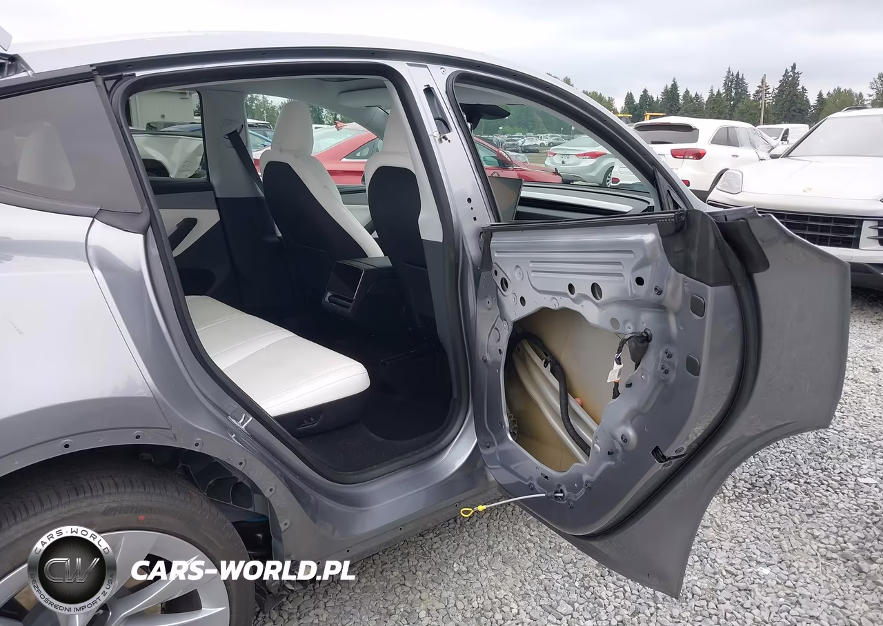 2026 Tesla Model Y All-Wheel Drive-Long Range Launch Series-Premium All-Wheel Drive VIN:7SAYGDEE5TF454781 - 8
