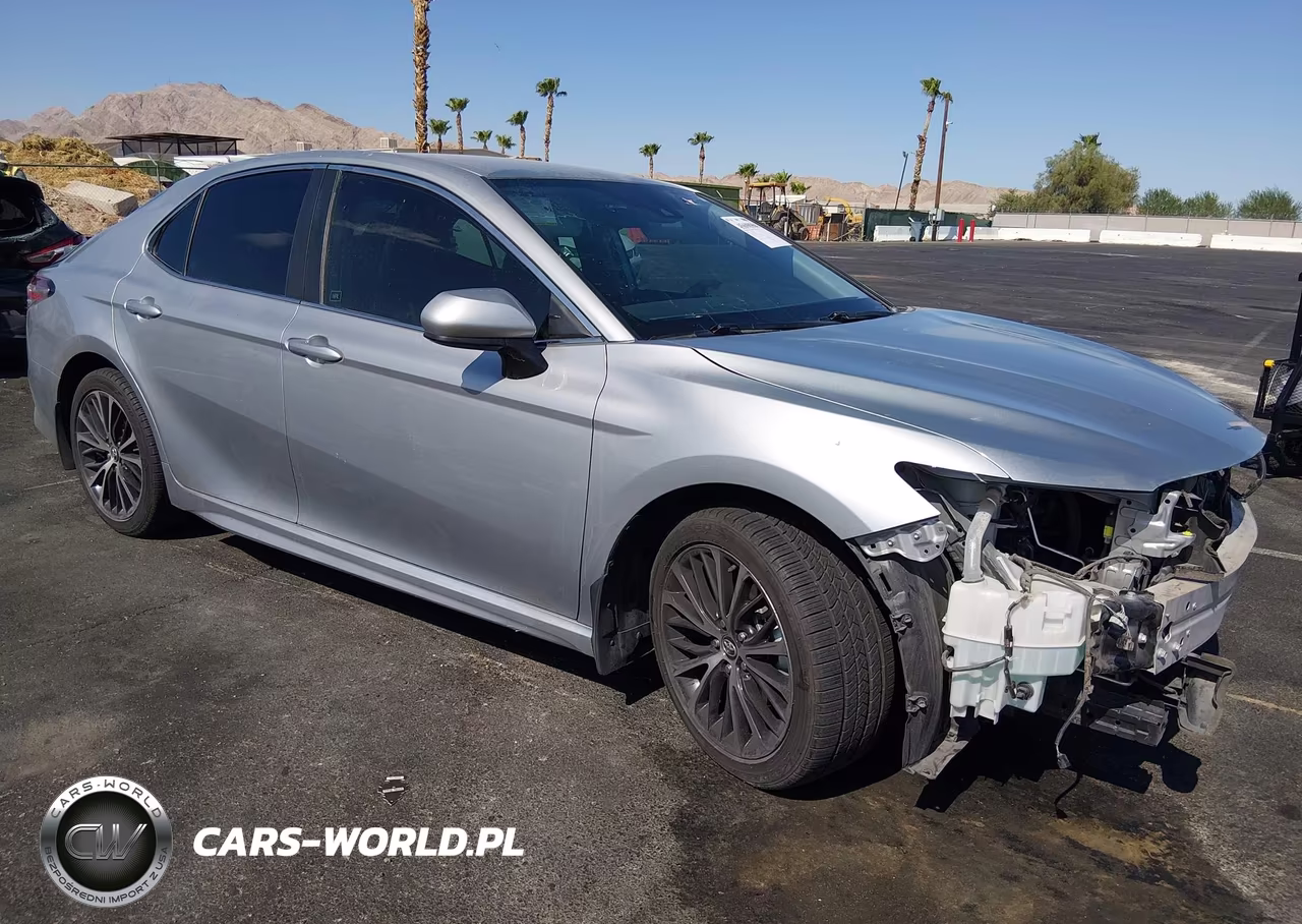 2020 Toyota Camry Se – zdjęcie 1 z 17