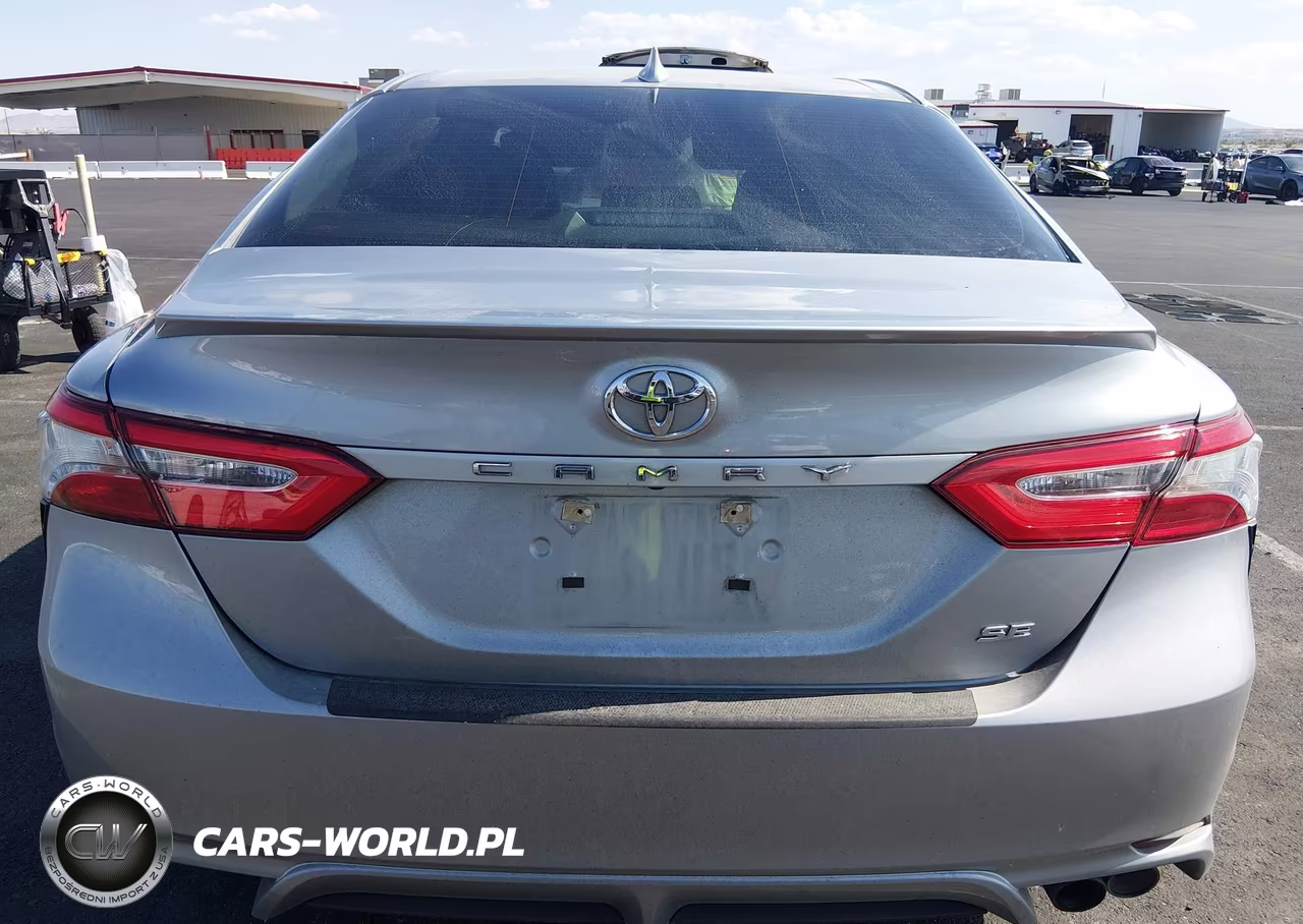 2020 Toyota Camry Se VIN:4T1G11AK5LU350024 - 17