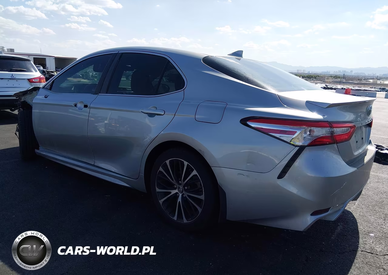 2020 Toyota Camry Se VIN:4T1G11AK5LU350024 - 3