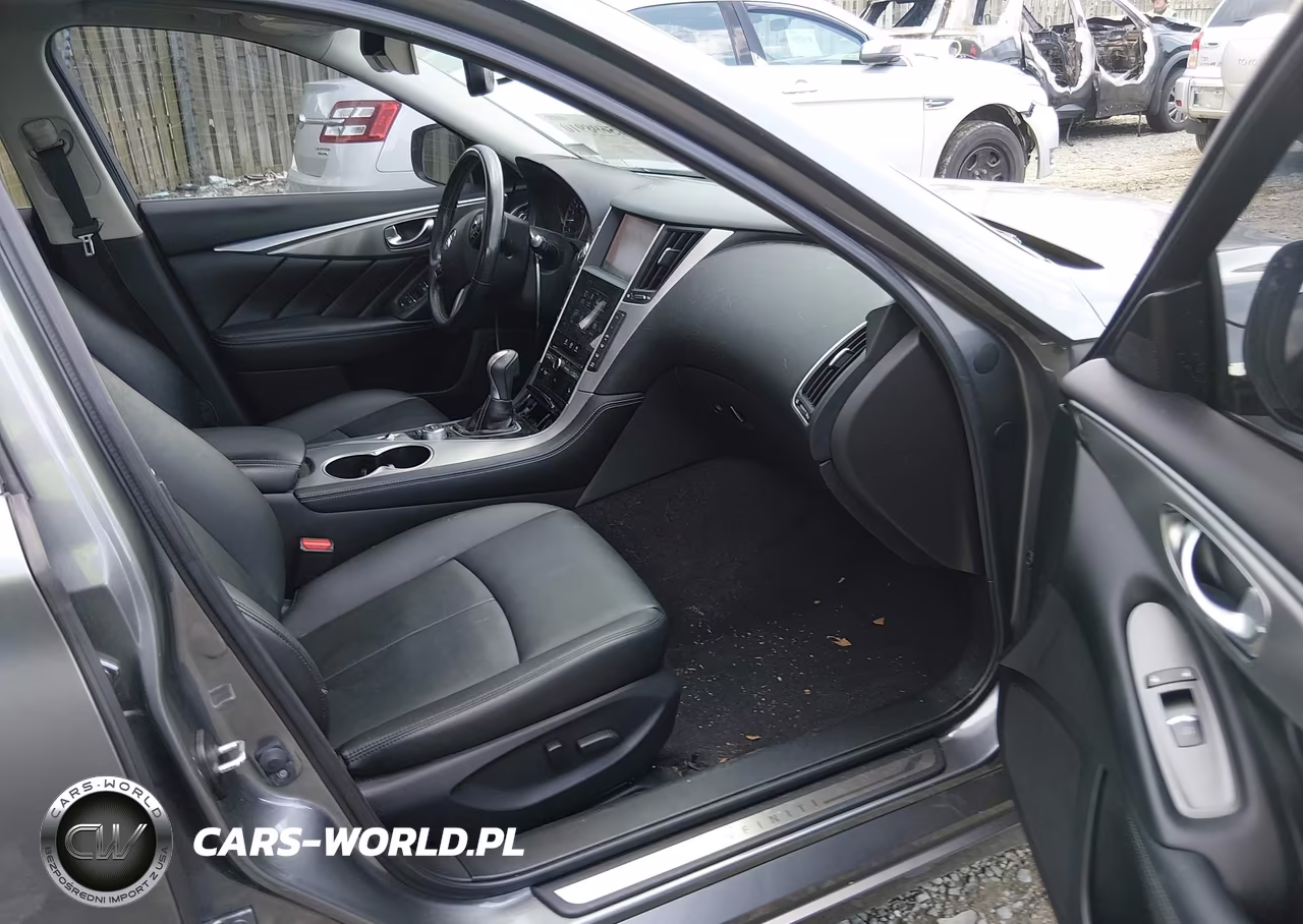 2015 Infiniti Q50 Premium VIN:JN1BV7AP5FM338061 - 5