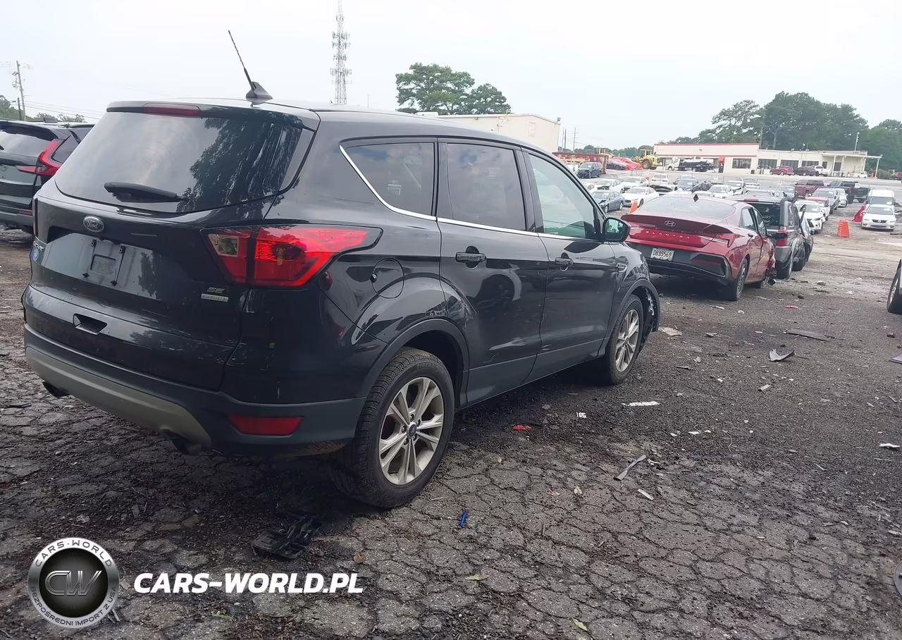 2019 Ford Escape Se VIN:1FMCU0GDXKUB74689 - 4