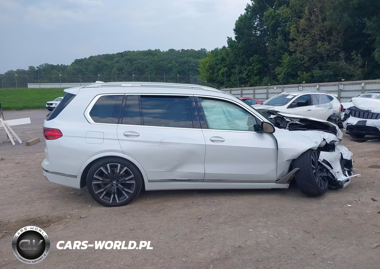 2021 BMW X7 xDrive40I VIN:5UXCW2C09M9E40756 - 12