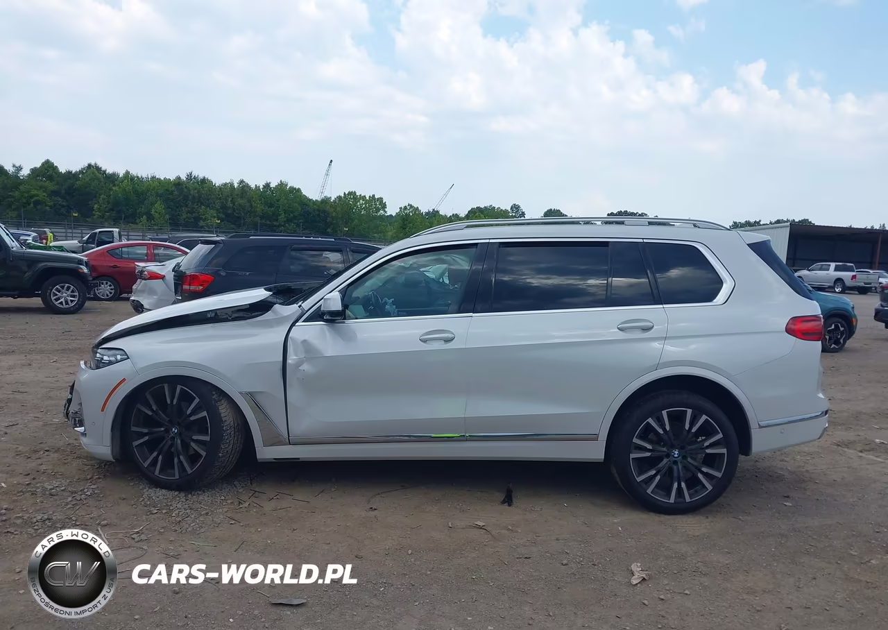 2021 BMW X7 xDrive40I VIN:5UXCW2C09M9E40756 - 13