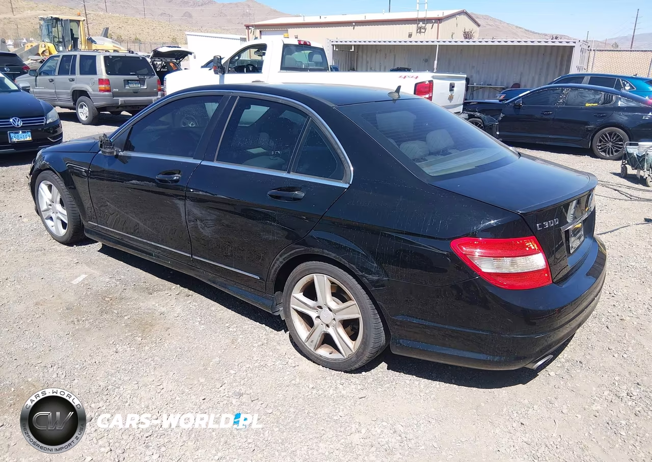 2011 Mercedes-Benz C 300 Sport VIN:WDDGF5EB1BR173731 - 3