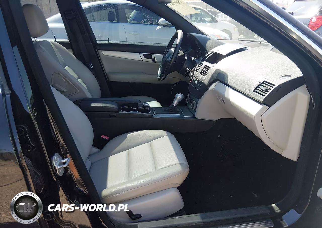 2011 Mercedes-Benz C 300 Sport VIN:WDDGF5EB1BR173731 - 5