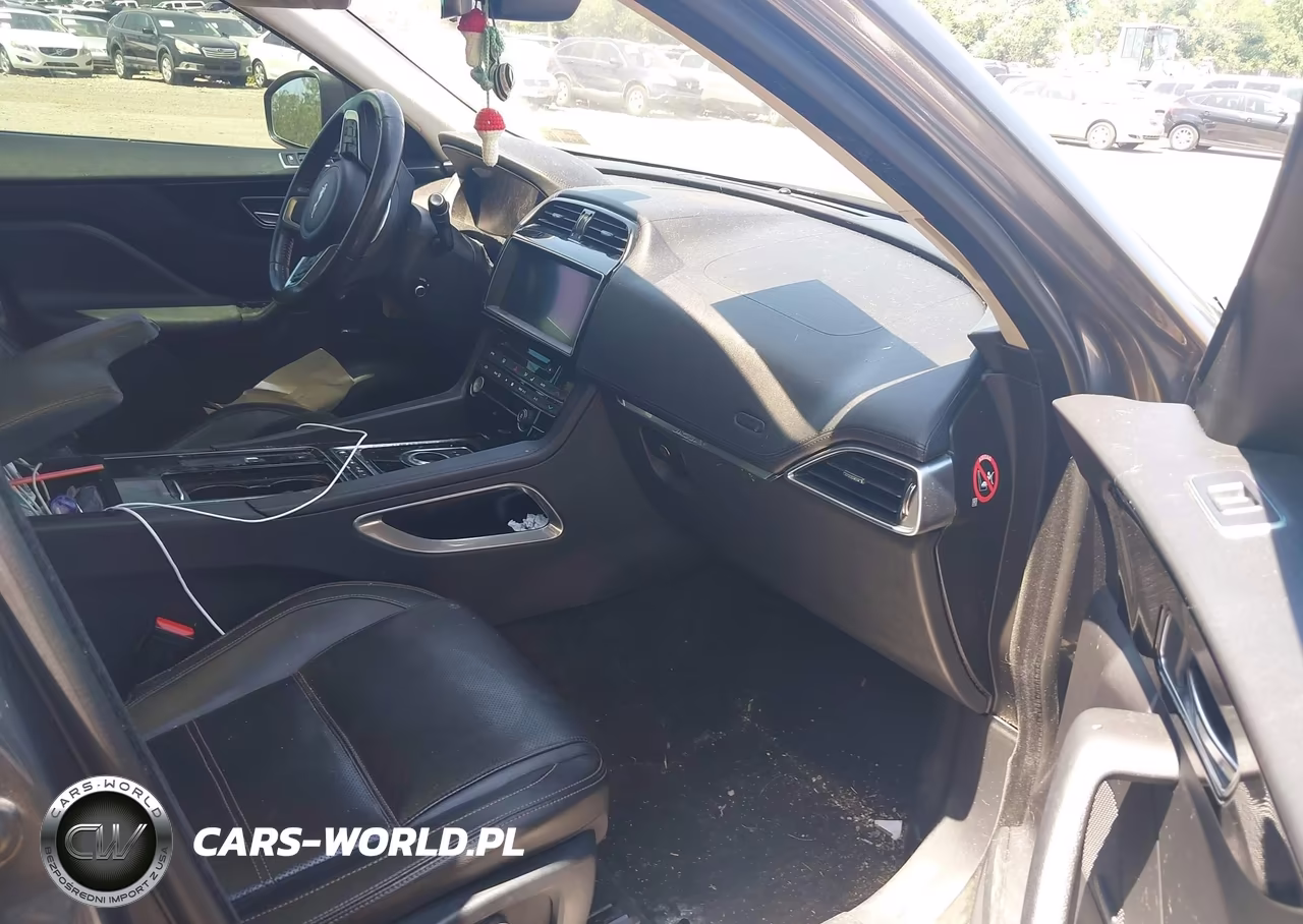 2019 Jaguar F-Pace 25T Prestige VIN:SADCK2FX4KA397138 - 5