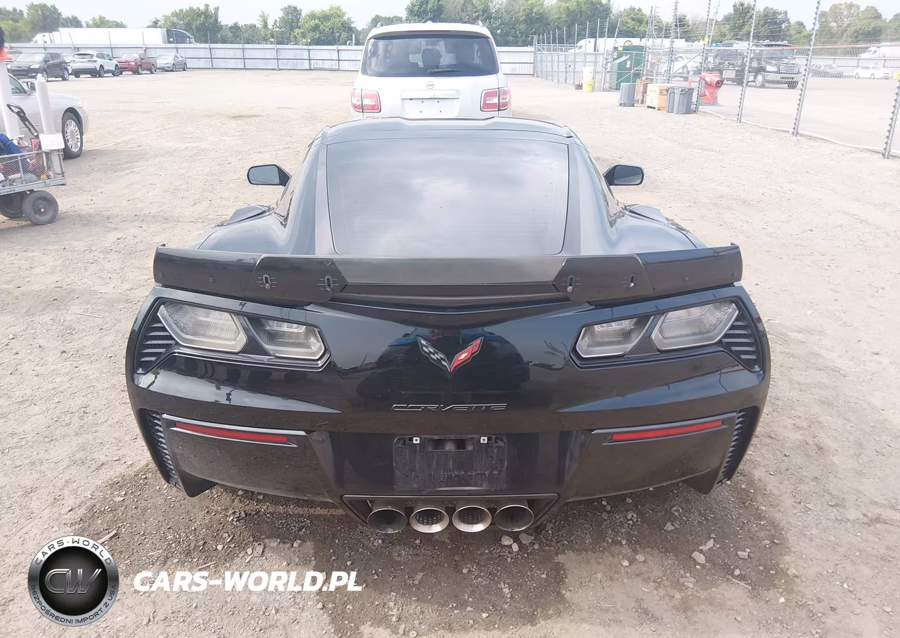 2015 Chevrolet Corvette Z06 VIN:1G1YU2D64F5605581 - 16