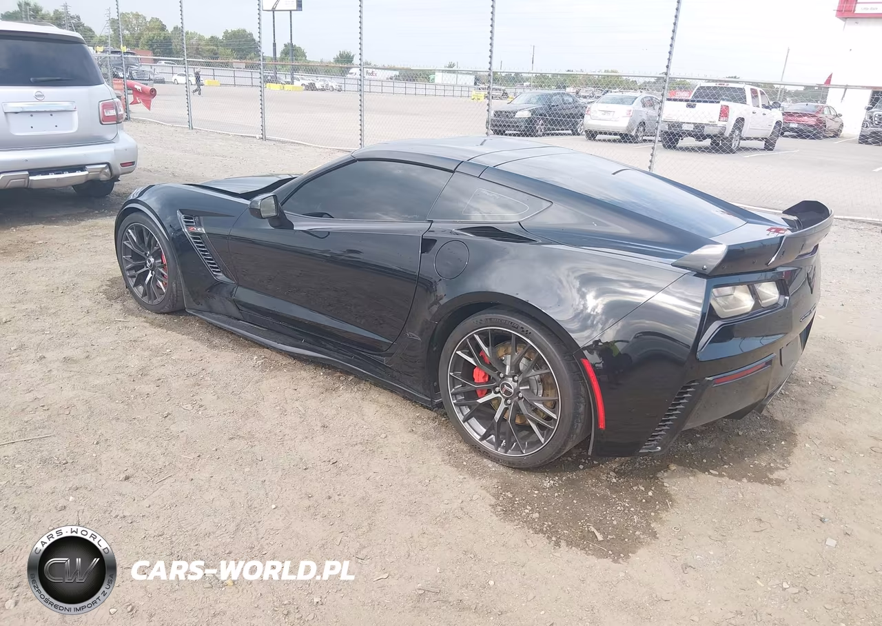 2015 Chevrolet Corvette Z06 VIN:1G1YU2D64F5605581 - 3