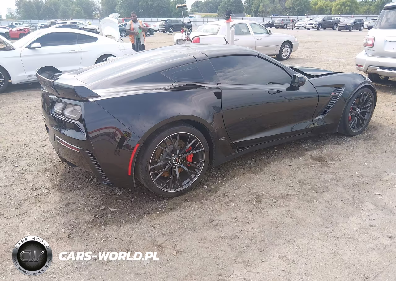 2015 Chevrolet Corvette Z06 VIN:1G1YU2D64F5605581 - 4
