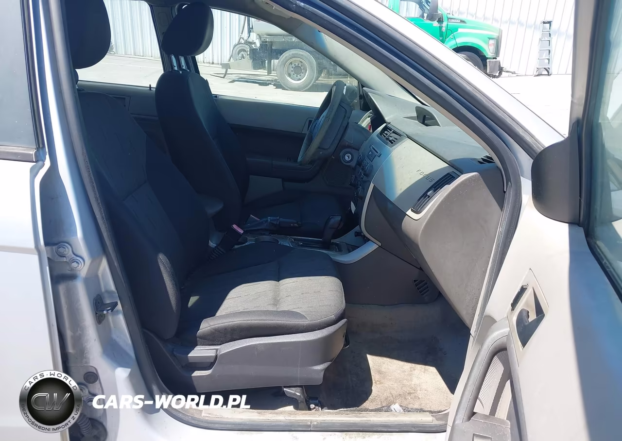 2008 Ford Focus Se-Ses VIN:1FAHP35N88W215256 - 5