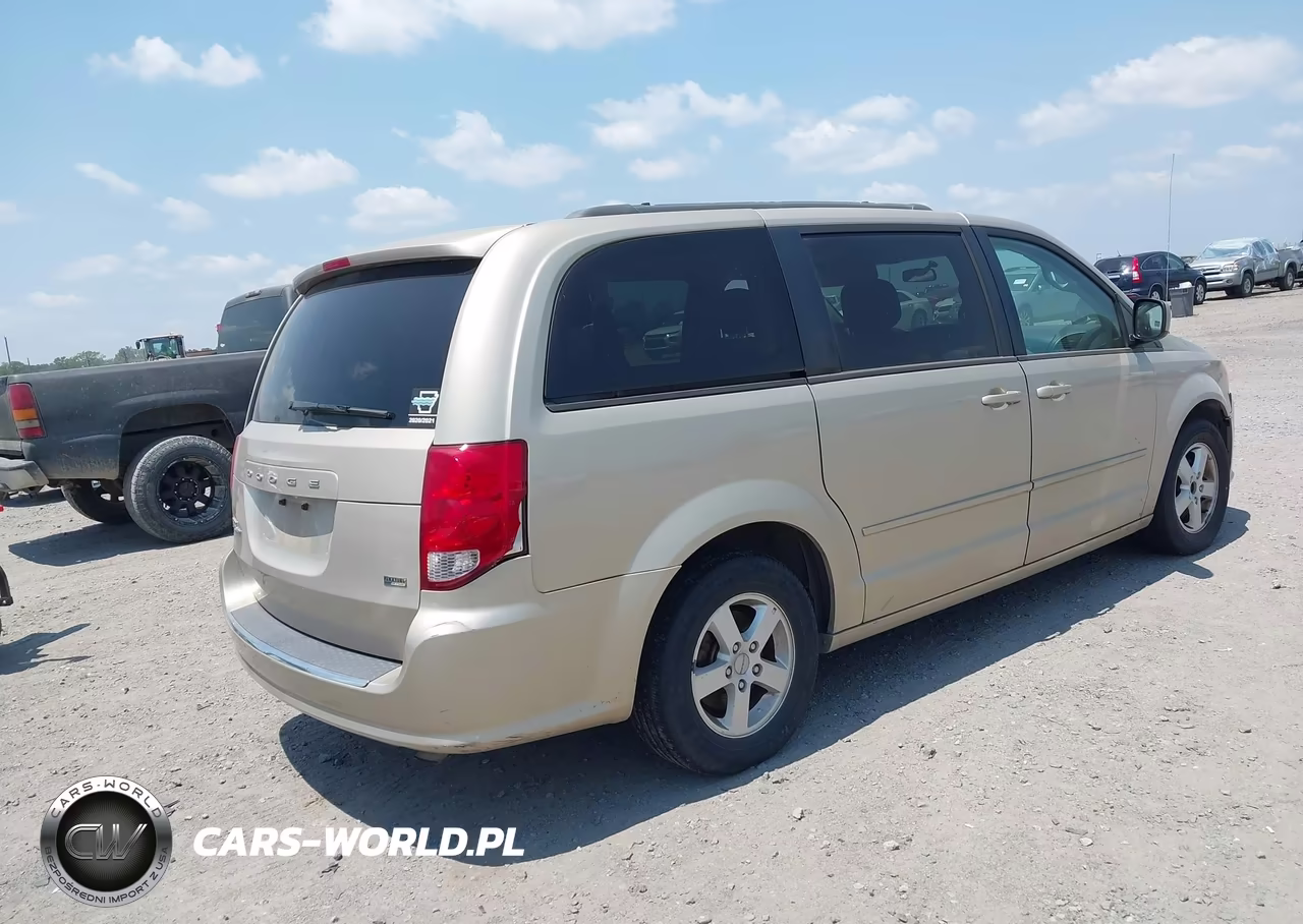 2013 Dodge Grand Caravan Sxt VIN:2C4RDGCG5DR553946 - 4