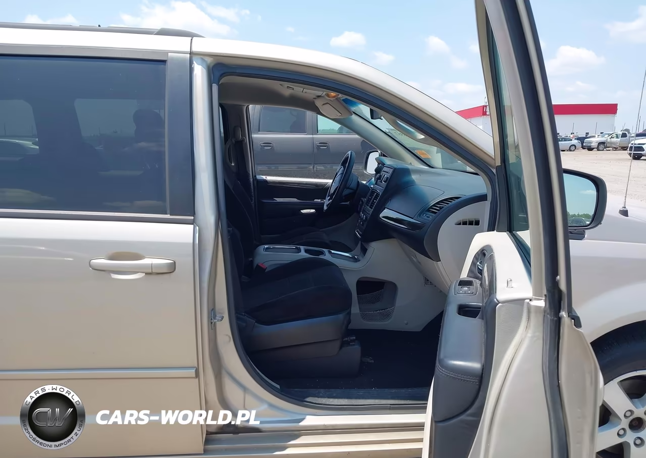 2013 Dodge Grand Caravan Sxt VIN:2C4RDGCG5DR553946 - 5