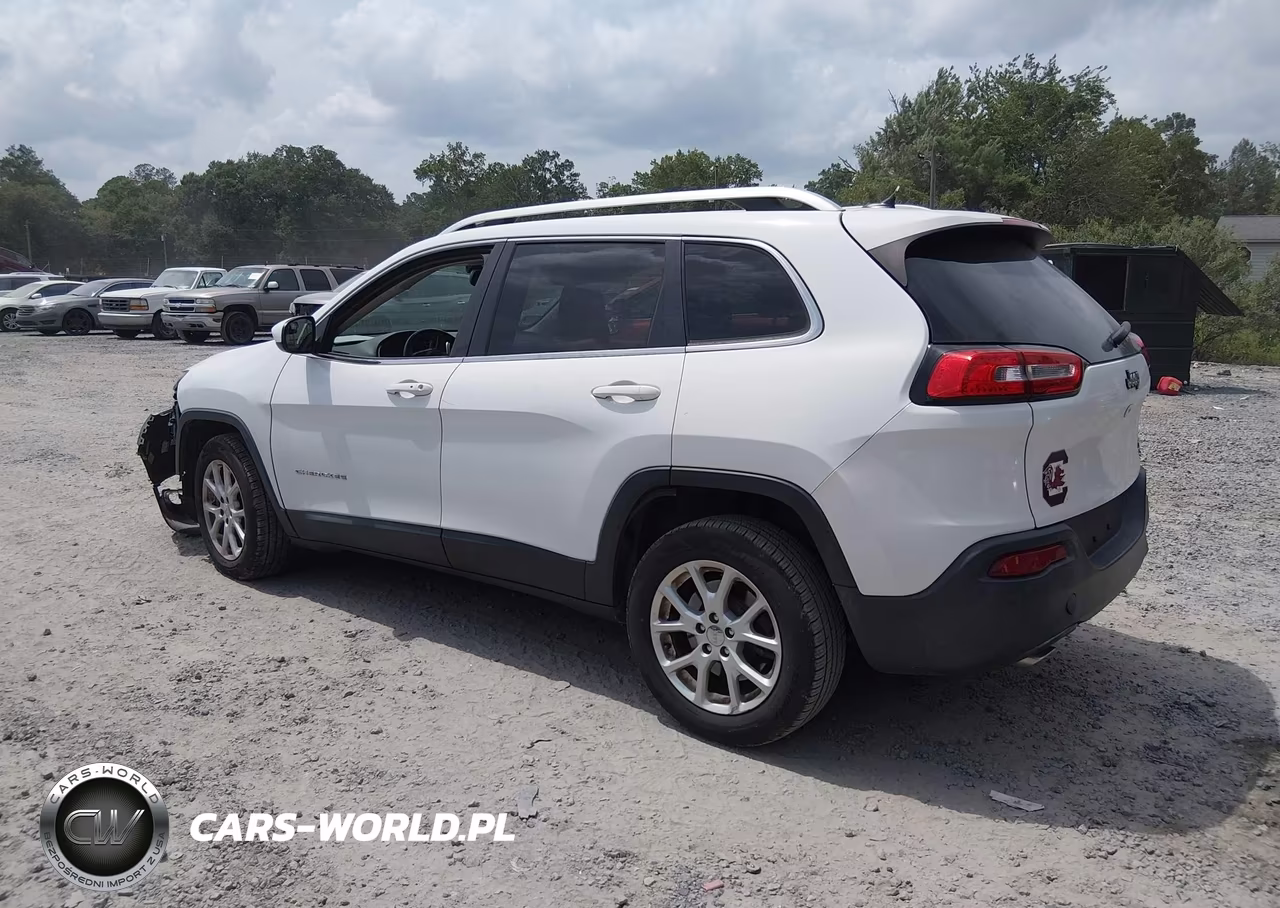2014 Jeep Cherokee Latitude VIN:1C4PJLCS7EW105858 - 3