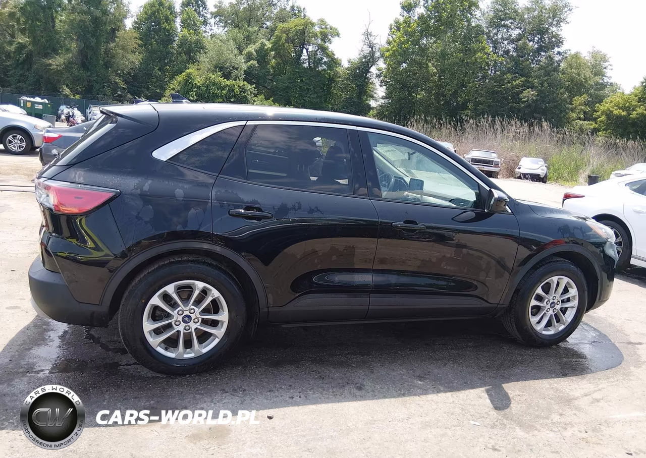 2020 Ford Escape Se VIN:1FMCU0G65LUA95000 - 13