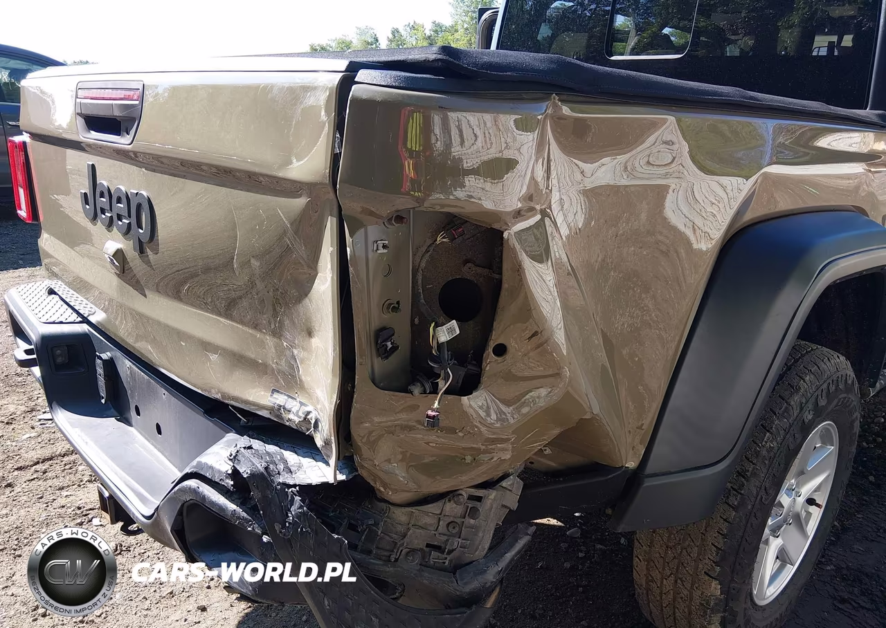 2020 Jeep Gladiator Sport S 4X4 VIN:1C6HJTAG1LL167913 - 6