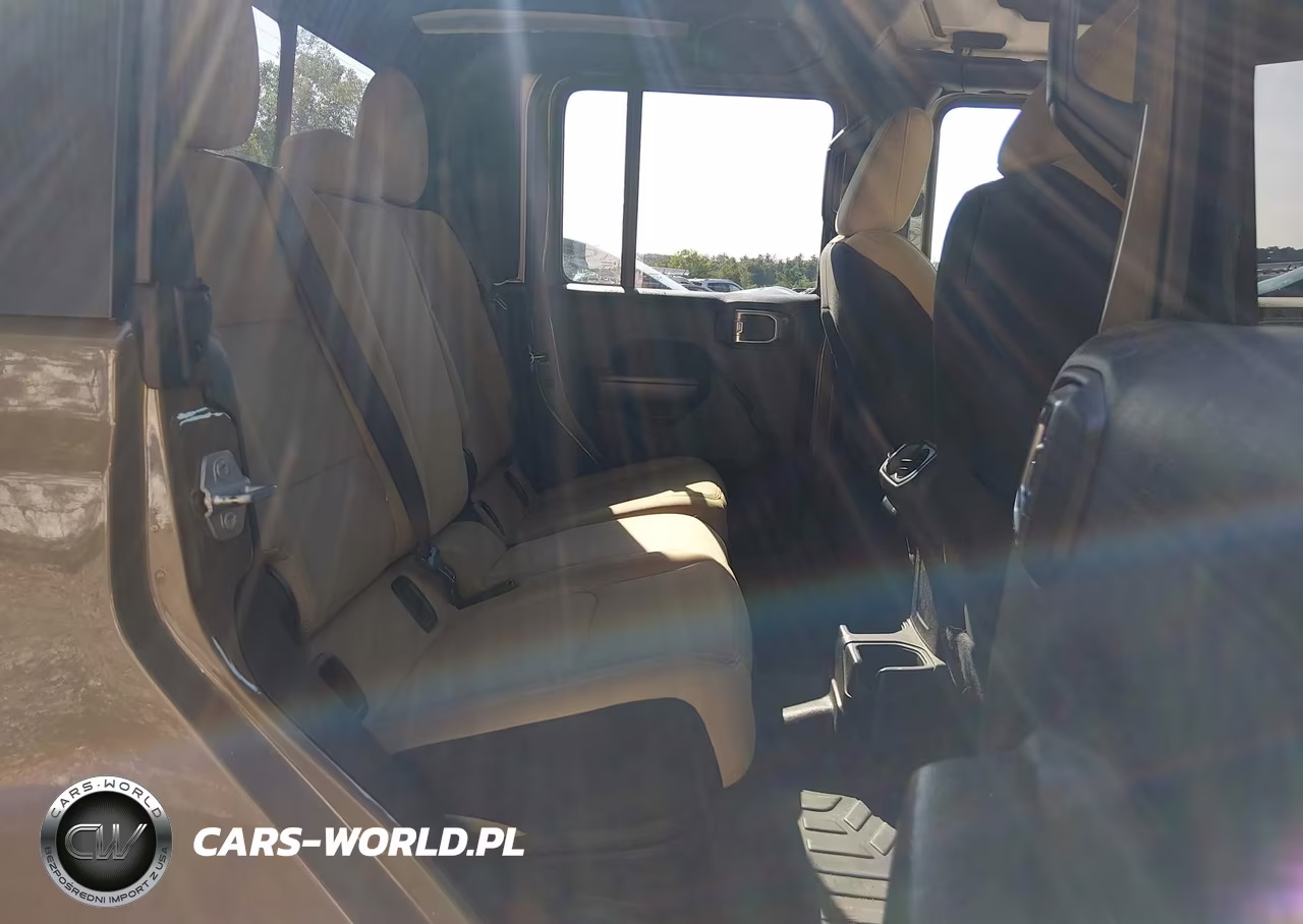 2020 Jeep Gladiator Sport S 4X4 VIN:1C6HJTAG1LL167913 - 8