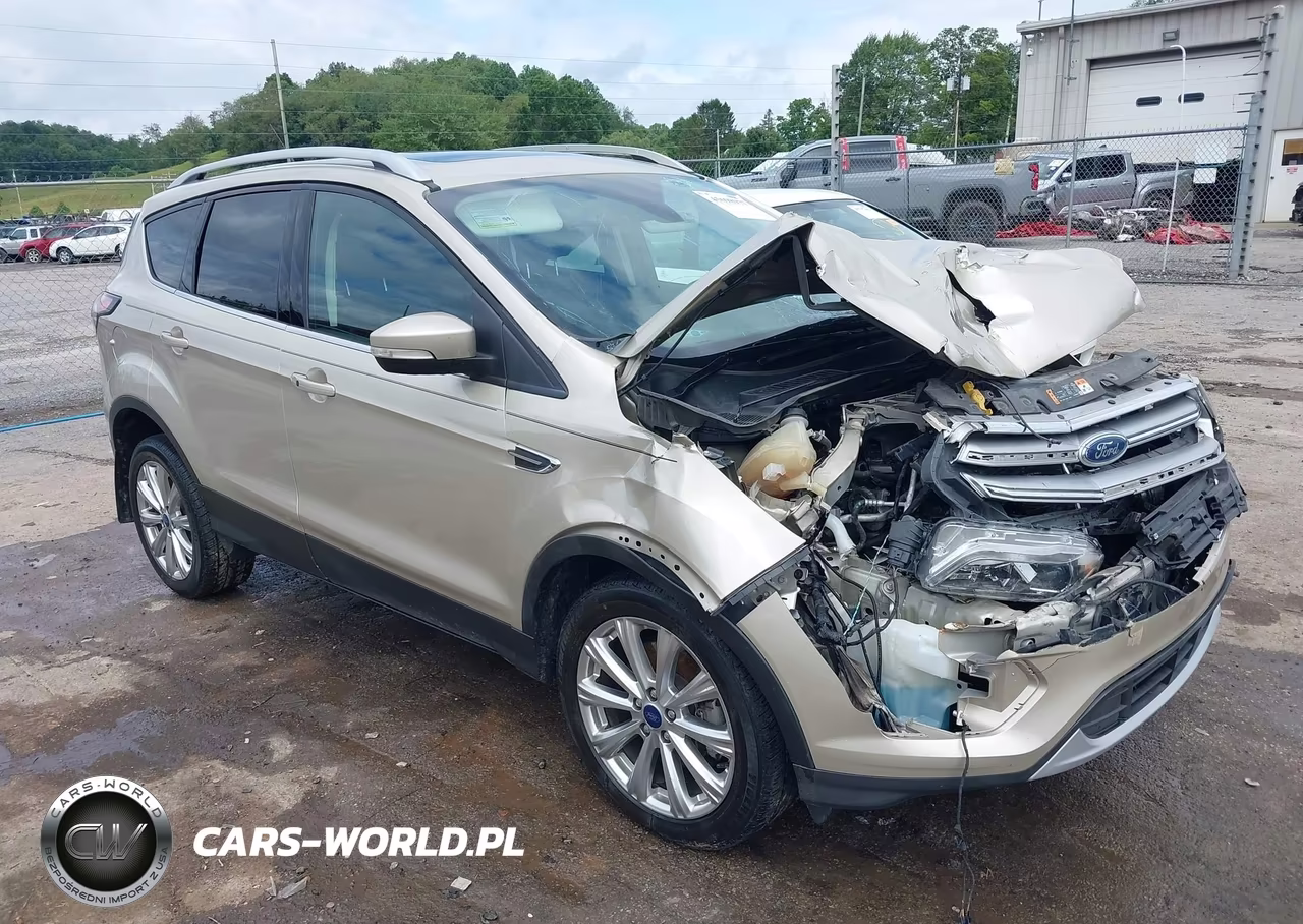 2017 Ford Escape Titanium – zdjęcie 1 z 16