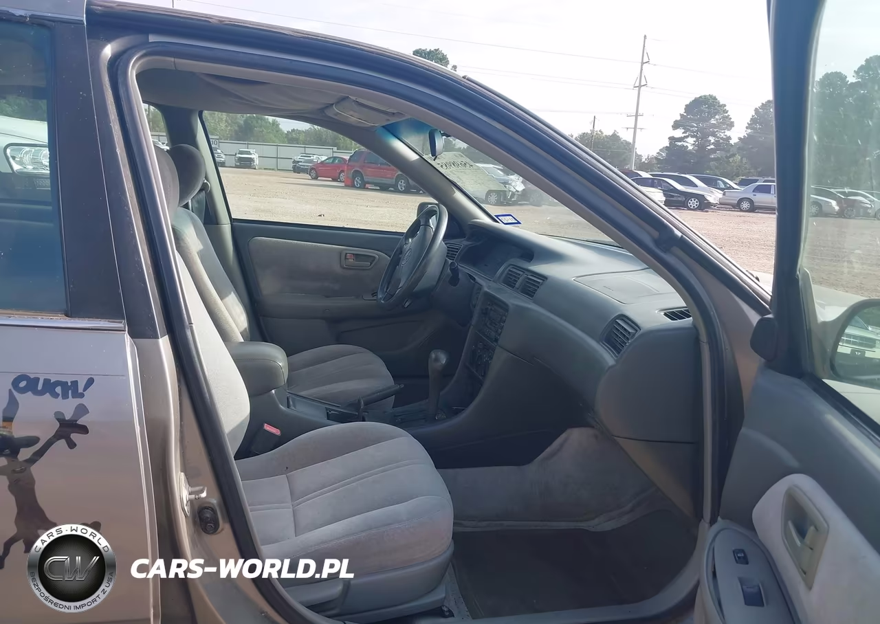 1999 Toyota Camry Le VIN:4T1BG22KXXU495997 - 5