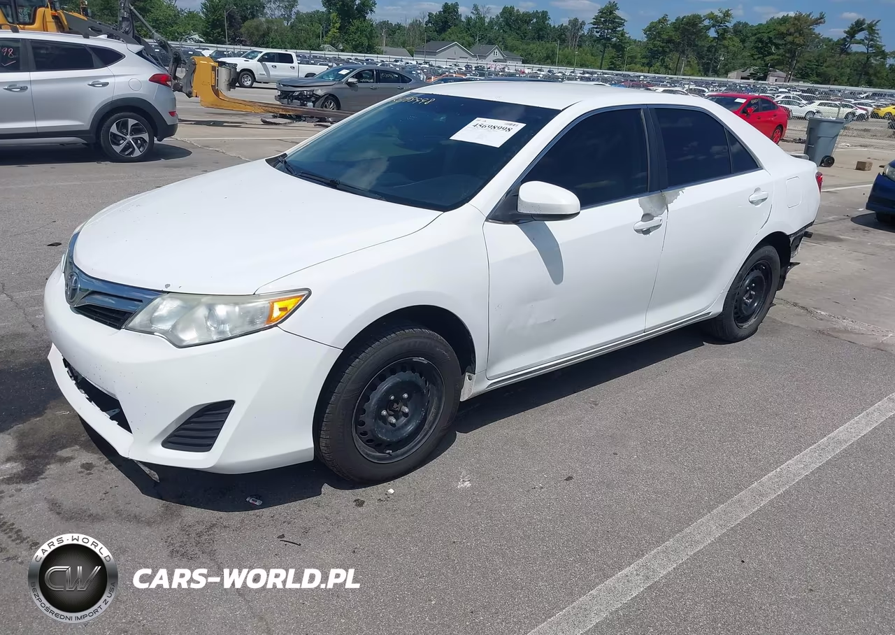 2014 Toyota Camry Le VIN:4T4BF1FK2ER433715 - 2