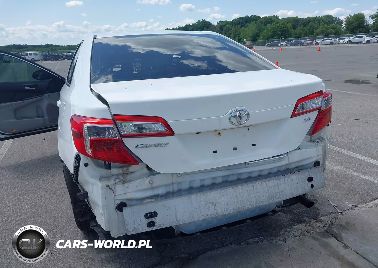 2014 Toyota Camry Le VIN:4T4BF1FK2ER433715 - 6