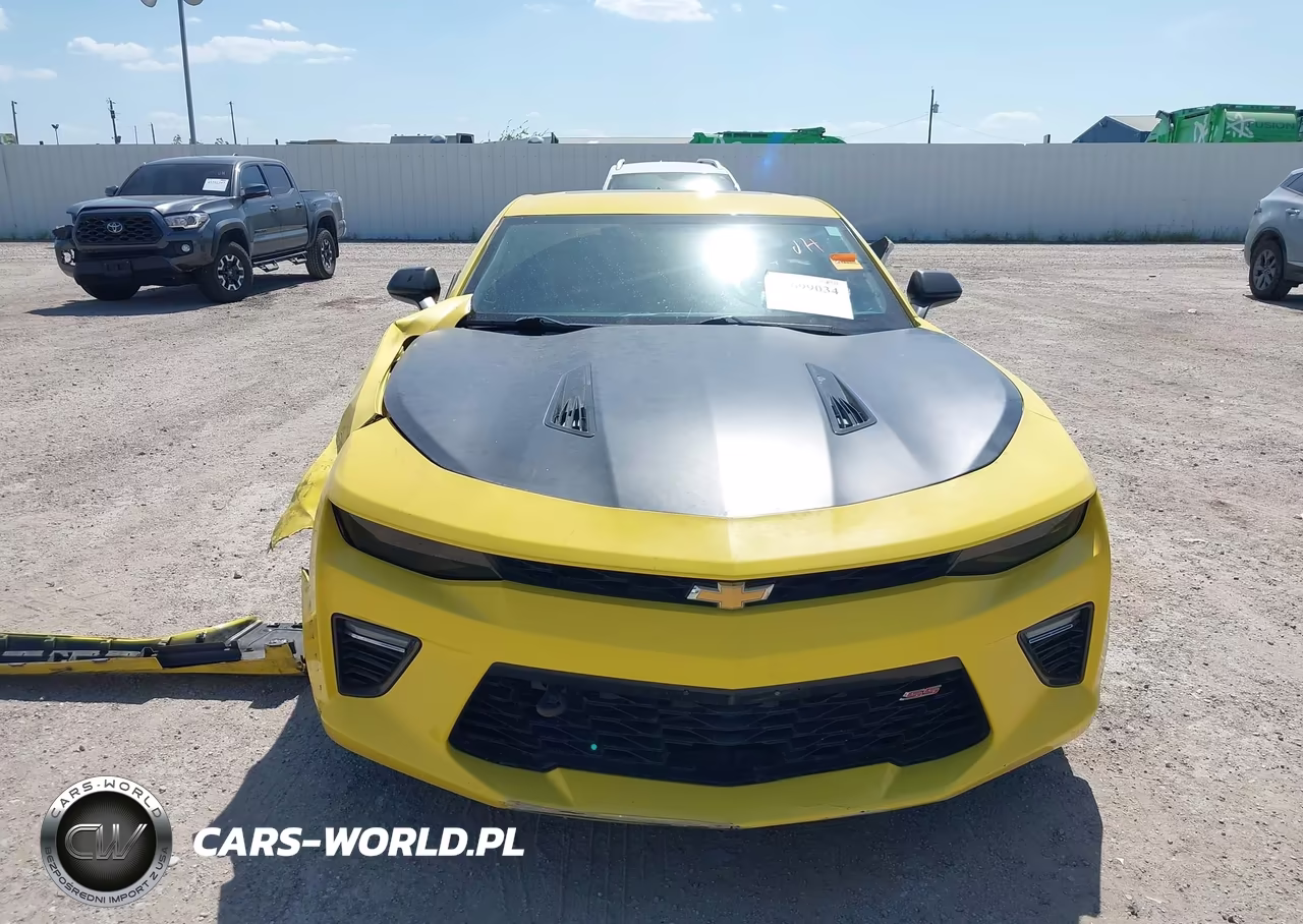 2018 Chevrolet Camaro 1Ss VIN:1G1FF1R71J0134945 - 13