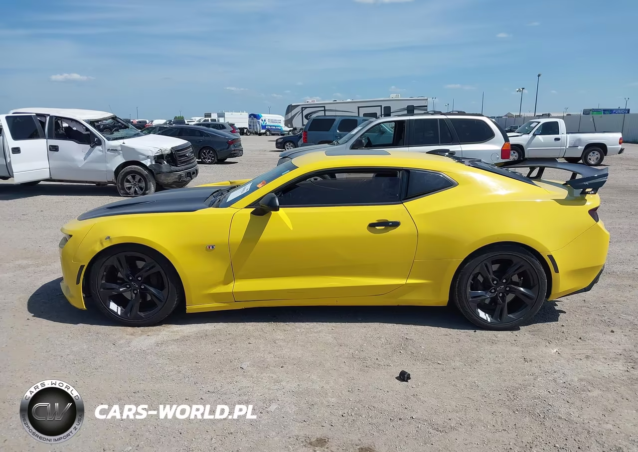 2018 Chevrolet Camaro 1Ss VIN:1G1FF1R71J0134945 - 15