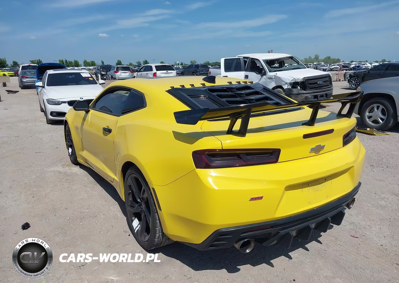2018 Chevrolet Camaro 1Ss VIN:1G1FF1R71J0134945 - 3