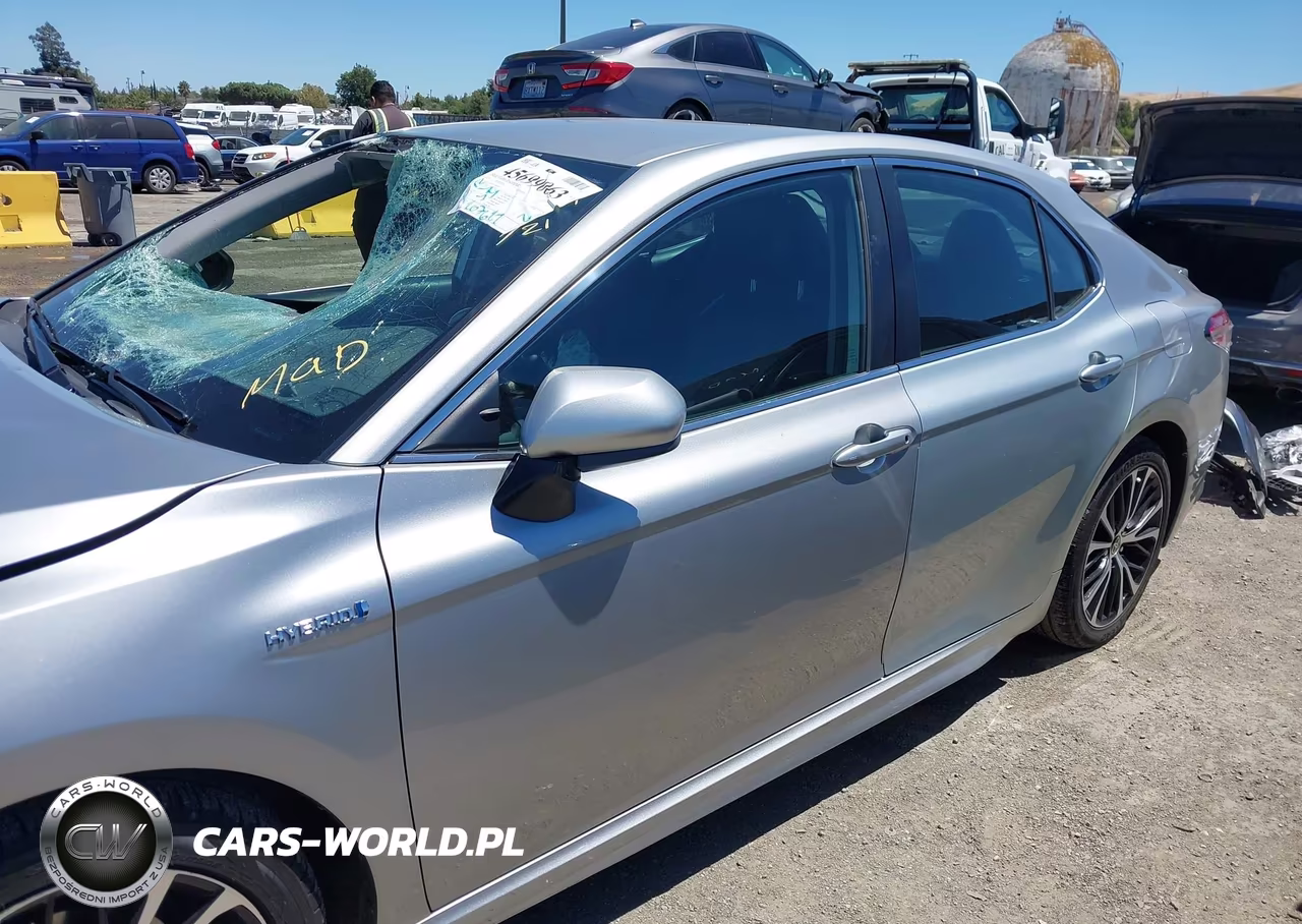 2020 Toyota Camry Se Hybrid VIN:4T1G31AK3LU016939 - 18