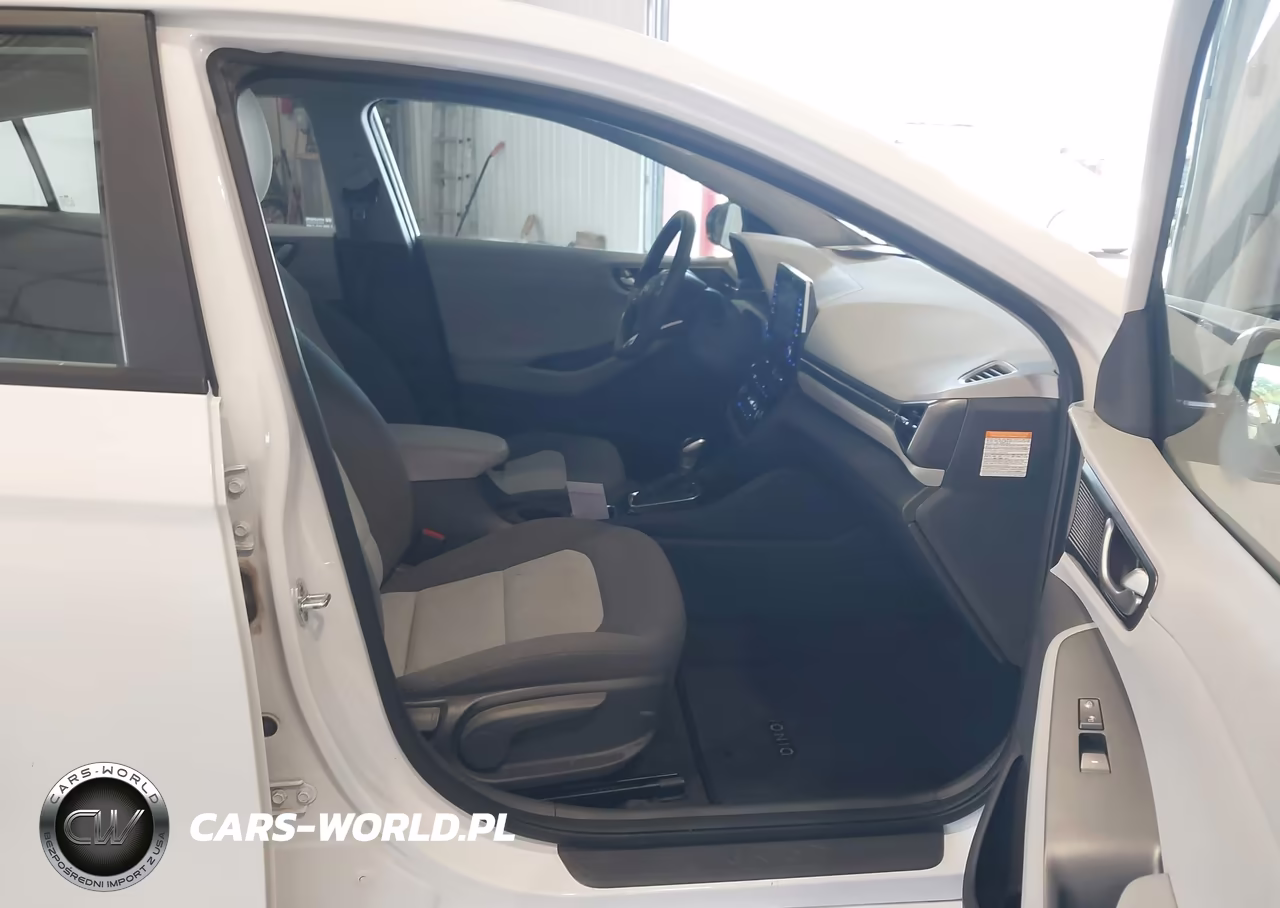 2020 Hyundai Ioniq Hybrid Blue VIN:KMHC65LC2LU233501 - 5