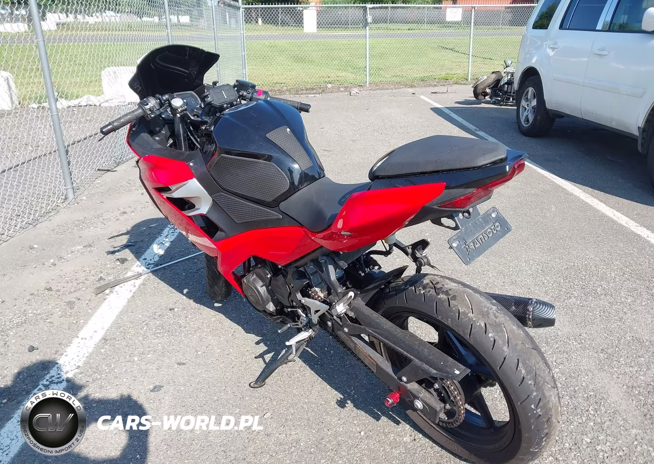 2019 Kawasaki Ex400 VIN:JKAEXKH19KDA31699 - 4