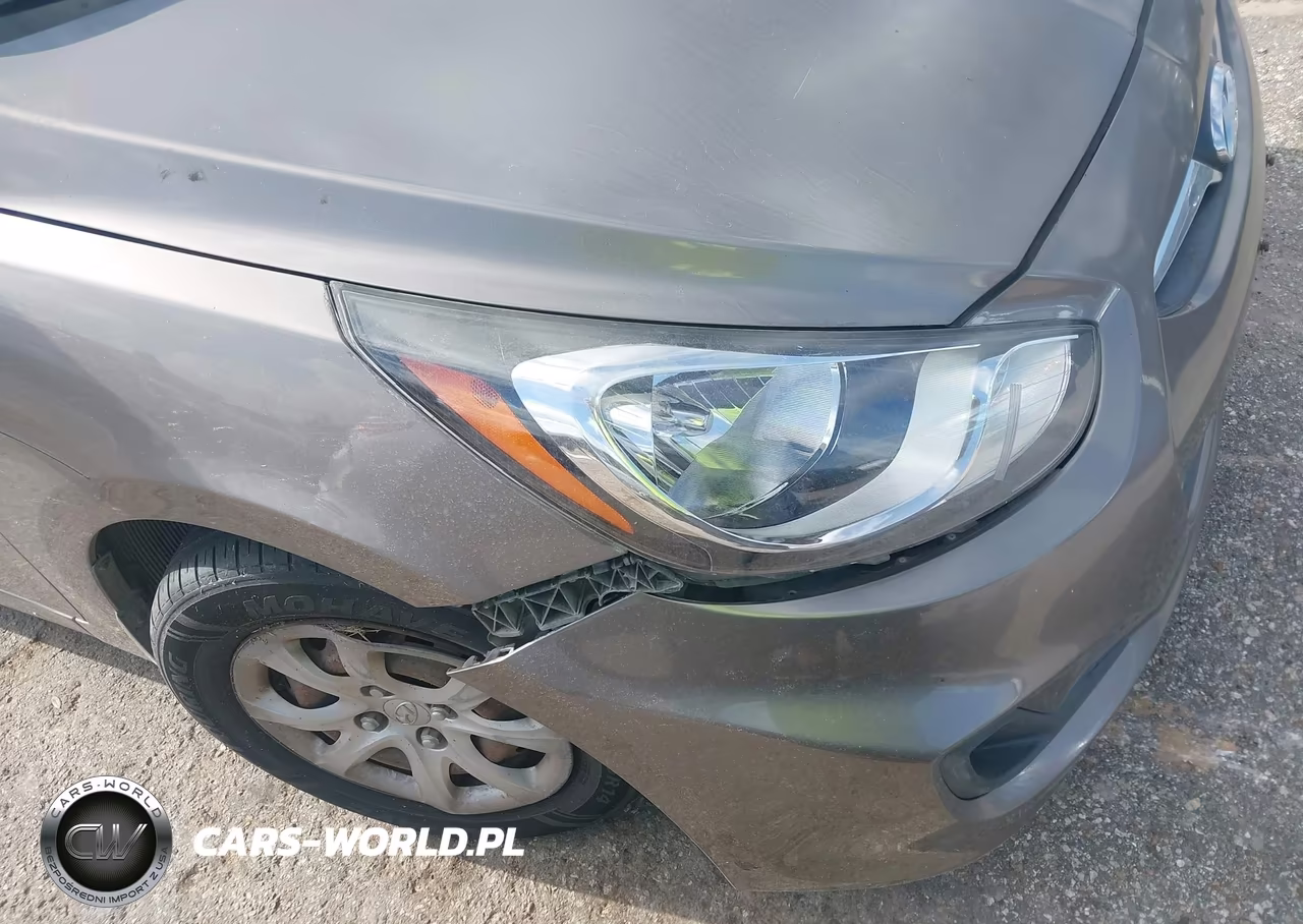 2013 Hyundai Accent Gls VIN:KMHCT4AE8DU420363 - 6