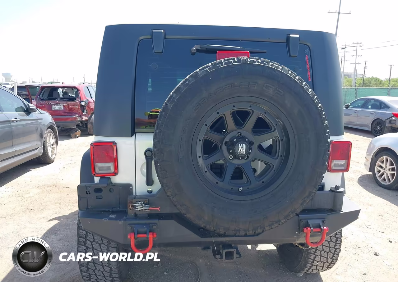 2010 Jeep Wrangler Unlimited Sport VIN:1J4BA3H17AL105150 - 16