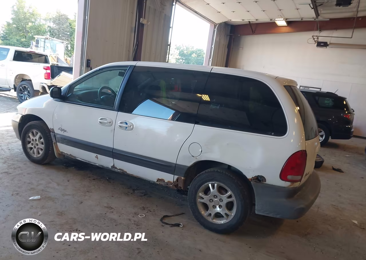 1996 Plymouth Voyager Se-Rallye VIN:1P4GP45R6TB438194 - 3