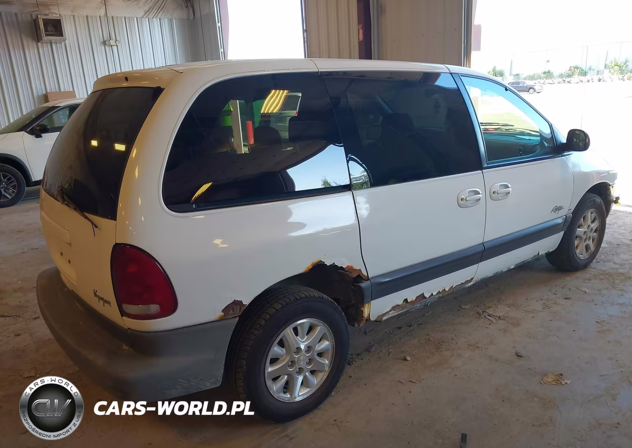 1996 Plymouth Voyager Se-Rallye VIN:1P4GP45R6TB438194 - 4