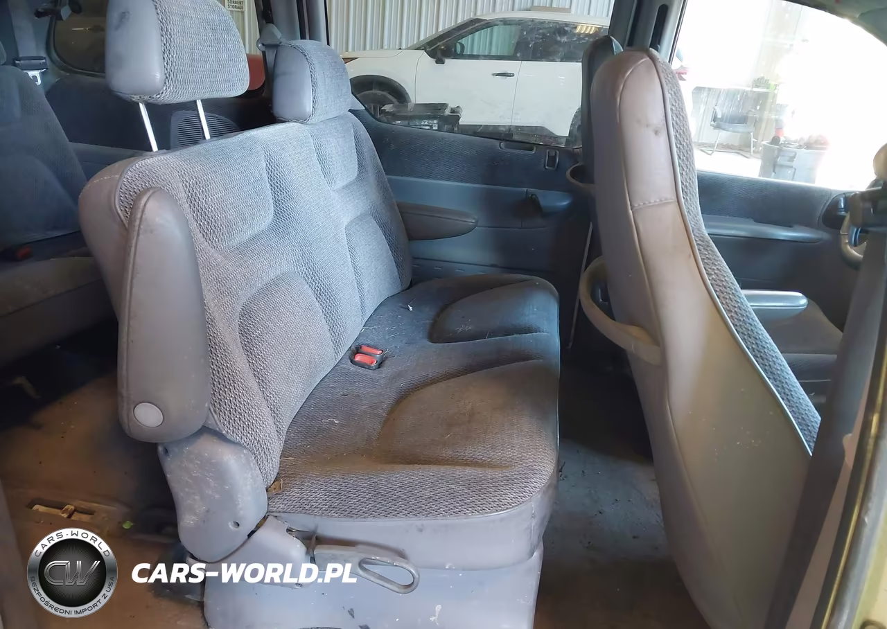 1996 Plymouth Voyager Se-Rallye VIN:1P4GP45R6TB438194 - 8