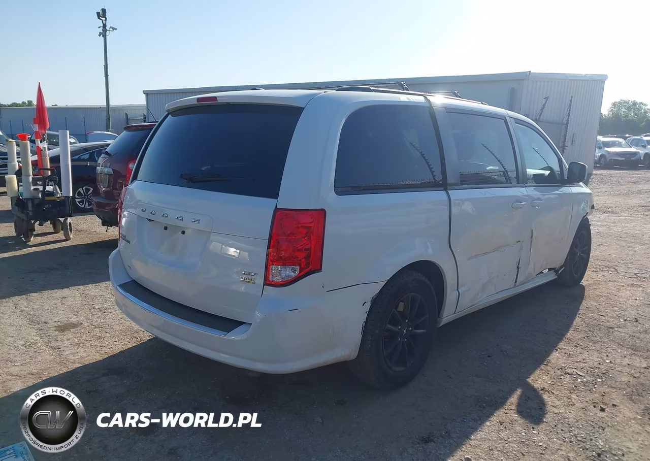 2019 Dodge Grand Caravan Gt VIN:2C4RDGEG3KR788789 - 4