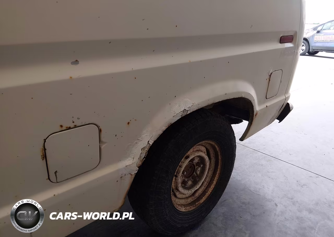 1986 Ford Econoline E150 Van VIN:1FTDE14H2GHA78008 - 13